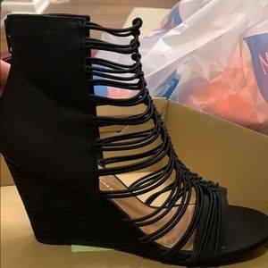 BNIB Black Wedges 10M